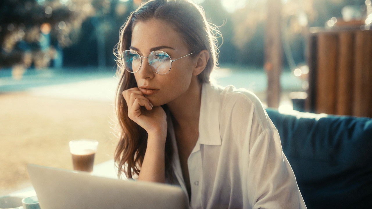 The Psychology of Open Browser Tabs: Why Digital Clutter Costs You Money