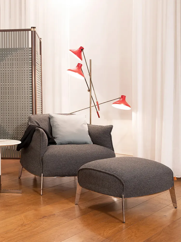 Poltrona Frau Archibald Gran Comfort Armchair